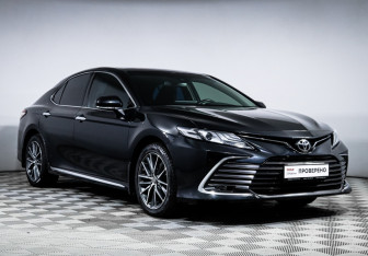 Подержанный автомобиль Toyota Camry Sedan 2023 года (3 фото)