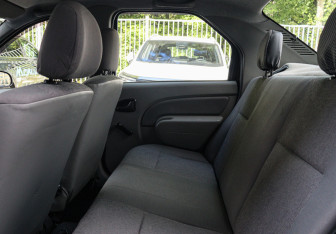 Подержанный автомобиль Renault Logan Sedan 2009 года (8 фото)