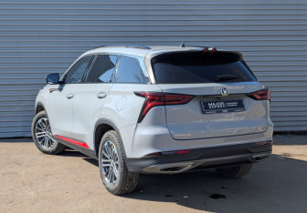 Подержанный автомобиль Changan CS75PLUS 2023 года (7 фото)