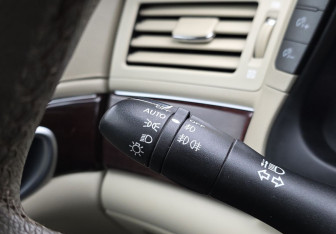 Подержанный автомобиль Infiniti Q70 2015 года (18 фото)