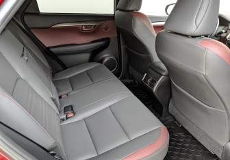 Подержанный автомобиль Lexus NX 2021 года (18 фото)