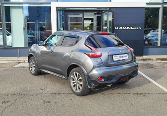 Подержанный автомобиль Nissan Juke 2017 года (7 фото)
