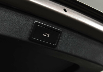 Подержанный автомобиль Skoda Octavia Wagon 2014 года (18 фото)