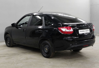 Подержанный автомобиль LADA (ВАЗ) Granta Liftback 2023 года (7 фото)
