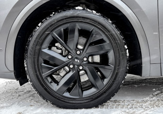 Подержанный автомобиль LiXiang L7 2024 года (10 фото)