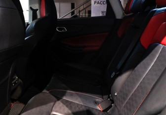 Подержанный автомобиль Changan UNI-S 2024 года (8 фото)