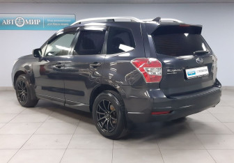 Подержанный автомобиль Subaru Forester Suv 2015 года (7 фото)