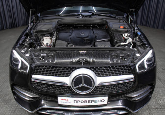 Подержанный автомобиль Mercedes-Benz GLE 2020 года (9 фото)