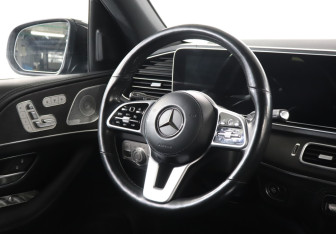 Подержанный автомобиль Mercedes-Benz GLE 2020 года (15 фото)