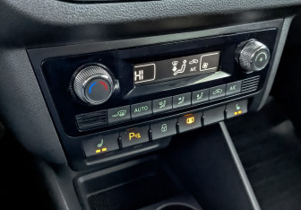 Подержанный автомобиль Skoda Rapid Liftback 2022 года (21 фото)