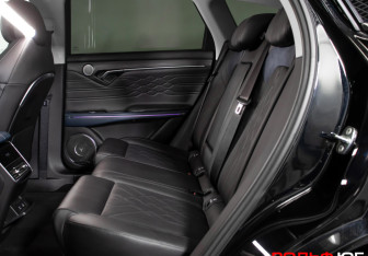 Подержанный автомобиль Voyah Free 2023 года (10 фото)