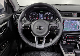 Подержанный автомобиль Kia Rio Hatchback 2021 года (22 фото)