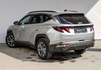Подержанный автомобиль Hyundai Tucson 2023 года (7 фото)