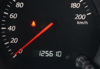 Подержанный автомобиль Suzuki Grand Vitara 2007 года (15 фото)