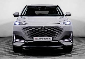 Подержанный автомобиль Changan UNI-K 2023 года (2 фото)