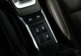 Подержанный автомобиль Toyota Fortuner 2017 года (12 фото)