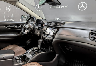 Подержанный автомобиль Nissan Qashqai 2021 года (11 фото)