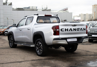 Подержанный автомобиль Changan Hunter Plus 2024 года (7 фото)