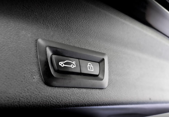 Подержанный автомобиль BMW X3 2021 года (28 фото)