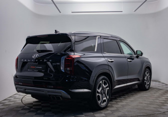 Подержанный автомобиль Hyundai Palisade 2023 года (5 фото)