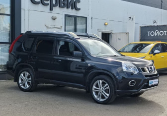 Подержанный автомобиль Nissan X-Trail 2012 года (3 фото)