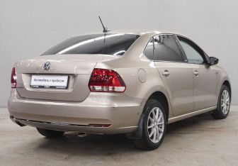 Подержанный автомобиль Volkswagen Polo Sedan 2018 года (5 фото)