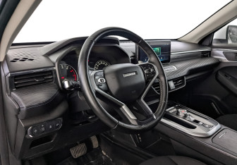 Подержанный автомобиль Haval Jolion 2023 года (15 фото)