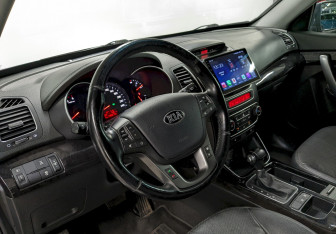 Подержанный автомобиль Kia Sorento 2019 года (13 фото)