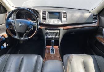 Подержанный автомобиль Nissan Teana 2008 года (11 фото)