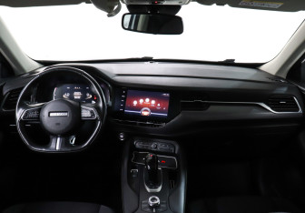 Подержанный автомобиль Haval F7x 2019 года (12 фото)