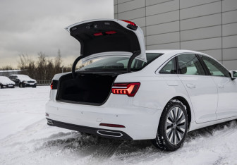 Подержанный автомобиль Audi A6 Sedan 2020 года (18 фото)