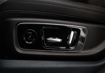 Подержанный автомобиль LiXiang L9 2024 года (23 фото)