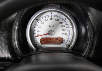 Подержанный автомобиль Suzuki Splash 2009 года (12 фото)