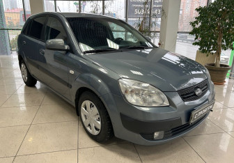 Подержанный автомобиль Kia Rio Hatchback 2007 года (3 фото)