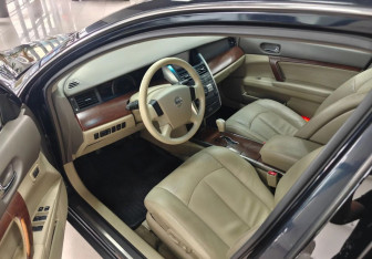 Подержанный автомобиль Nissan Teana 2006 года (11 фото)