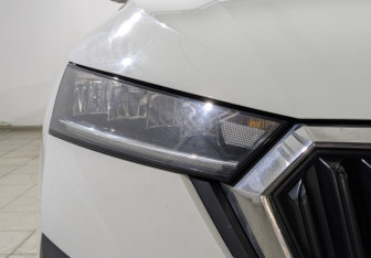 Подержанный автомобиль Skoda Octavia Liftback 2021 года (11 фото)