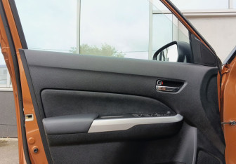 Подержанный автомобиль Suzuki Vitara 2017 года (19 фото)