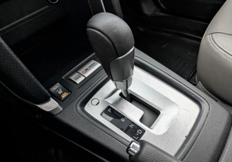 Подержанный автомобиль Subaru Forester Suv 2017 года (30 фото)