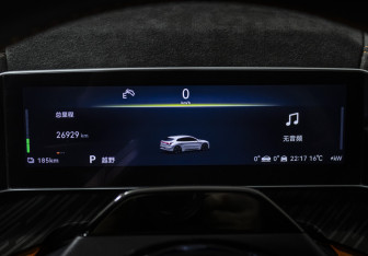 Подержанный автомобиль Zeekr 001 2023 года (11 фото)