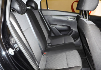 Подержанный автомобиль Kia Rio Hatchback 2018 года (10 фото)