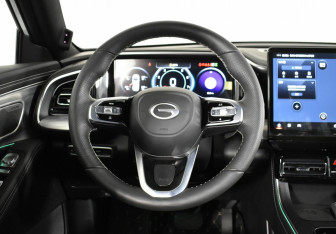 Подержанный автомобиль GAC GS8 2023 года (12 фото)