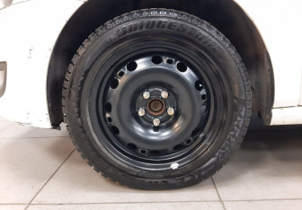 Подержанный автомобиль Volkswagen Polo Hatchback 2010 года (9 фото)