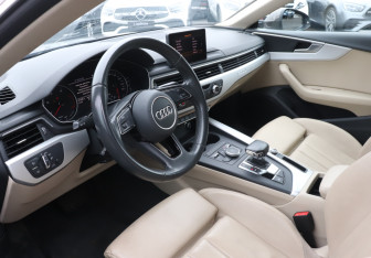 Подержанный автомобиль Audi A5 Liftback 2018 года (13 фото)