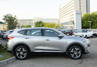 Подержанный автомобиль Haval F7 2020 года (3 фото)