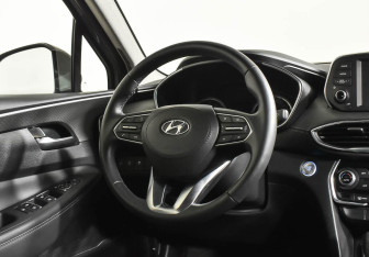 Подержанный автомобиль Hyundai Santa Fe 2020 года (13 фото)