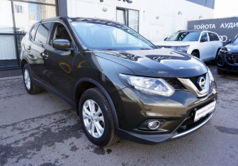 Подержанный автомобиль Nissan X-Trail 2018 года (3 фото)