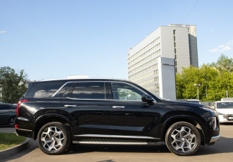 Подержанный автомобиль Hyundai Palisade 2020 года (3 фото)