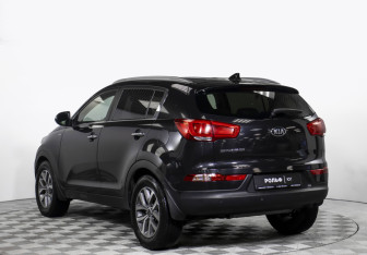 Подержанный автомобиль Kia Sportage 2015 года (7 фото)