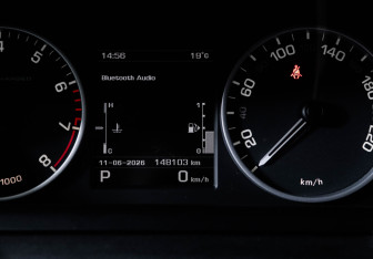 Подержанный автомобиль Land Rover Range Rover Sport 2012 года (11 фото)