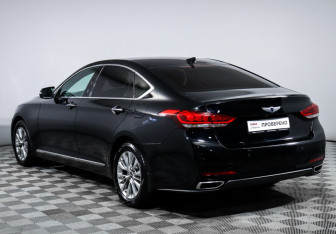 Подержанный автомобиль Hyundai Genesis 2016 года (7 фото)